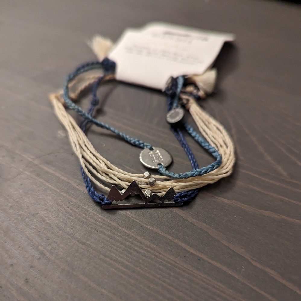 Puravida bracelets